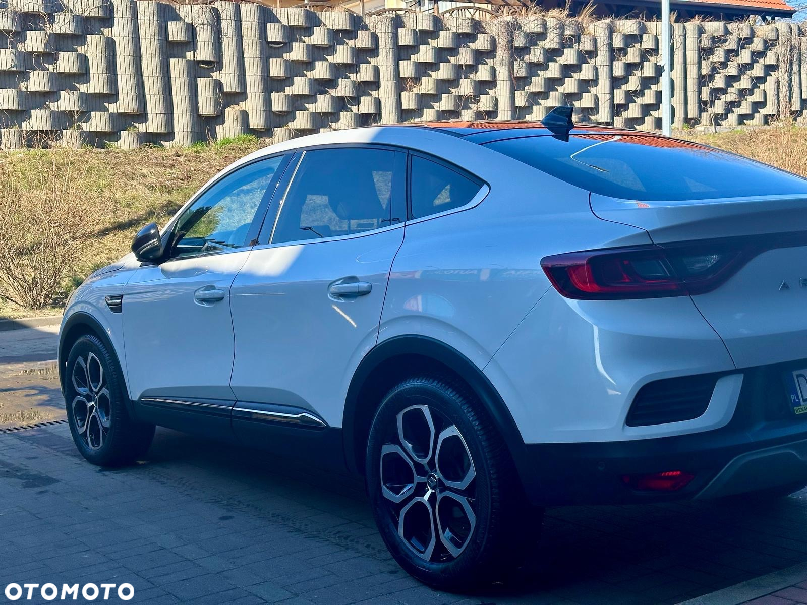 Renault Arkana 1.6 E-TECH Intens MMT - 3