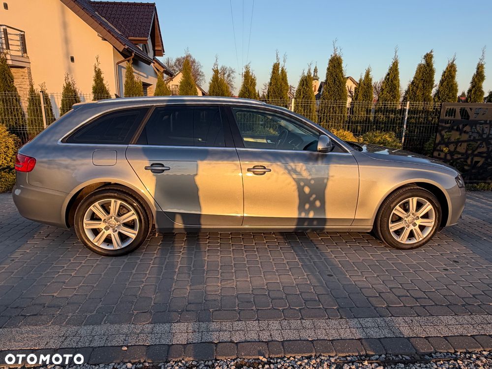 Audi A4 Avant 2.0 TDI DPF Ambiente - 4