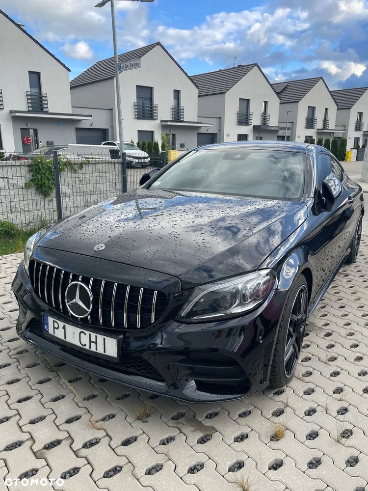 Mercedes-Benz Klasa C 200 Coupe 4Matic 9G-TRONIC AMG Line - 1