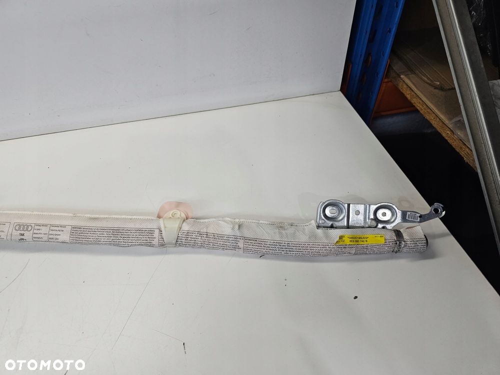 KURTYNA PRAWA AUDI A4 B7 AVANT 8E9880742B ORYGINAŁ - 2