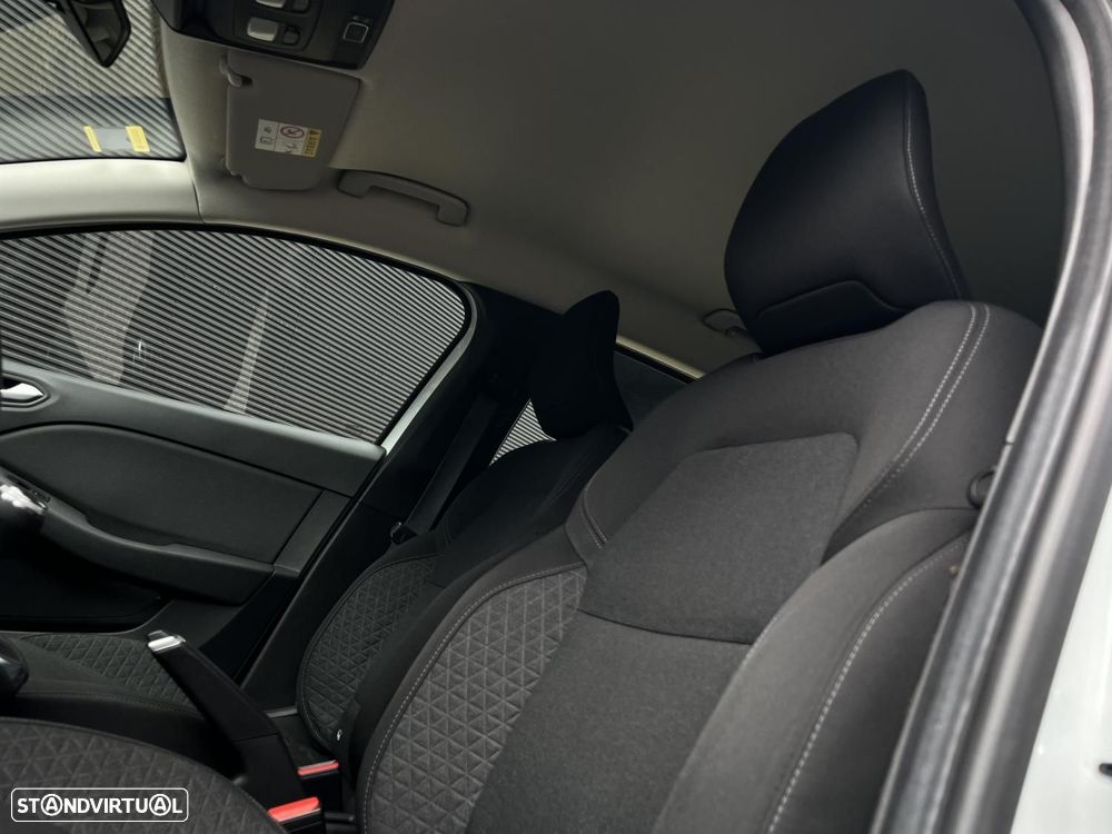 Renault Clio 1.0 TCe Techno Bi-Fuel - 8
