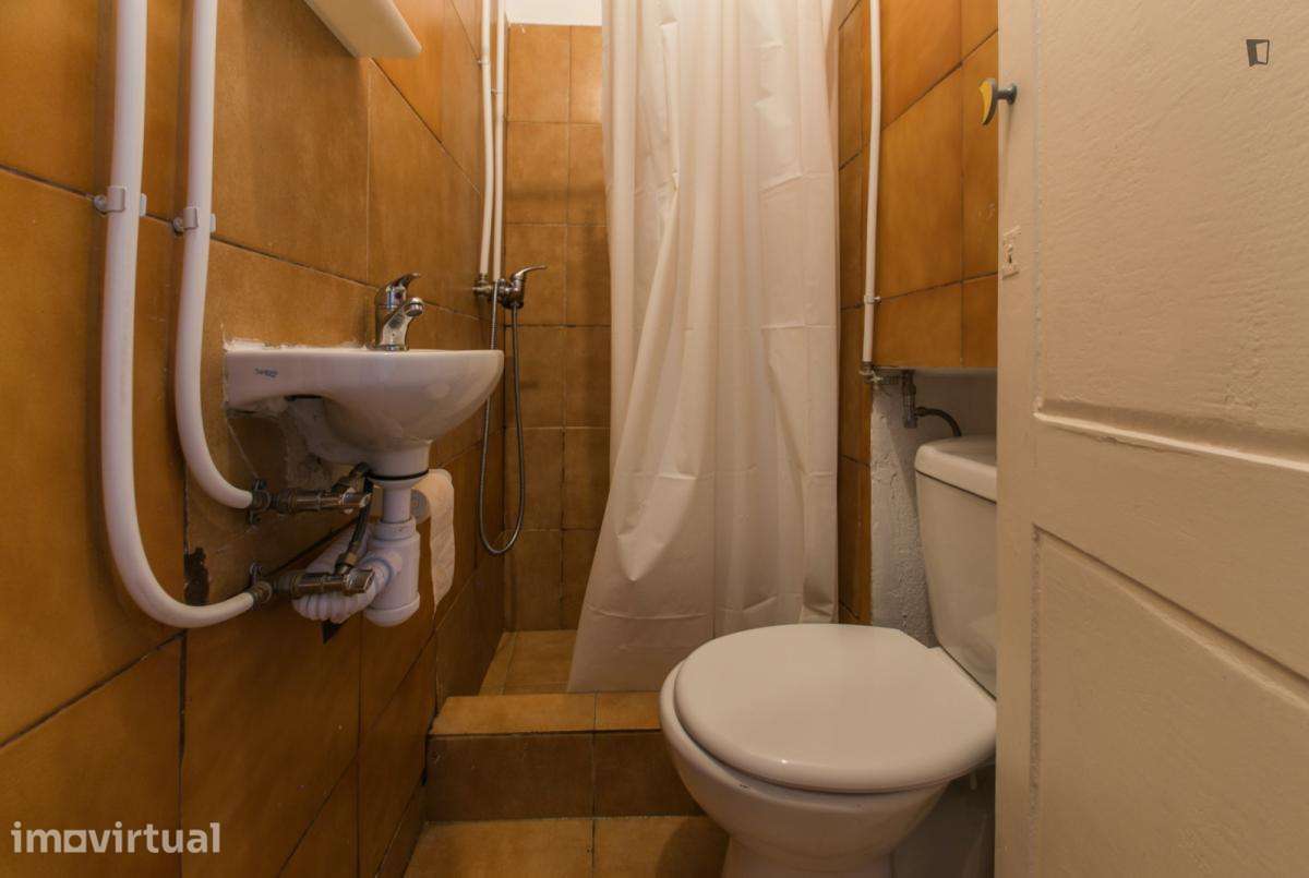 Quarto - localizado em Picoas Lisbon - Grande imagem: 5/15