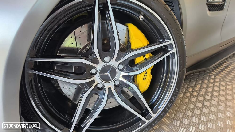 Mercedes-Benz AMG GT S Speedshift 7G-DCT - 32