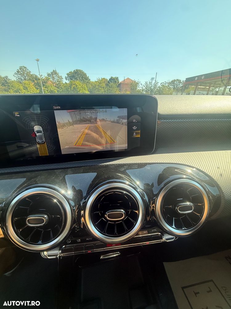 MERCEDES-BENZ A-Class 2018 — imagine 9