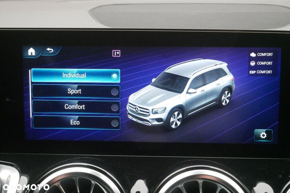 Mercedes-Benz GLB - 25