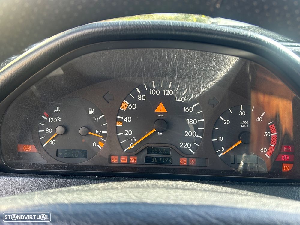 Mercedes-Benz C 220 CDI Classic - 9