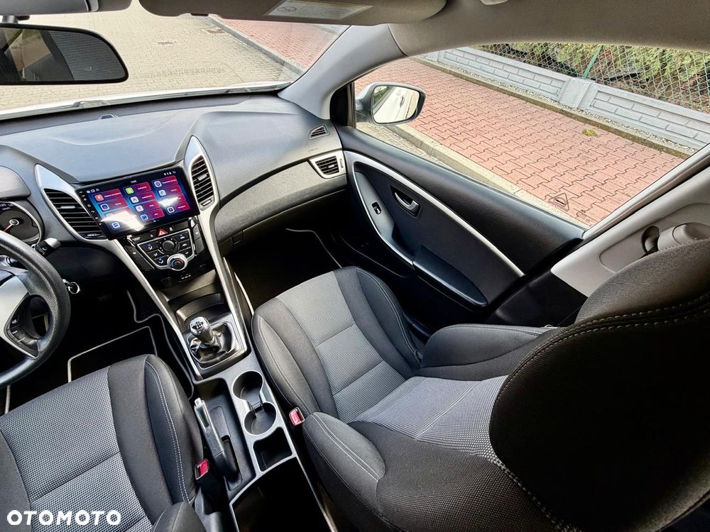 Hyundai i30 1.4 Premium - 9