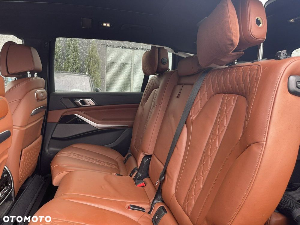 BMW X7 M60i xDrive - 13