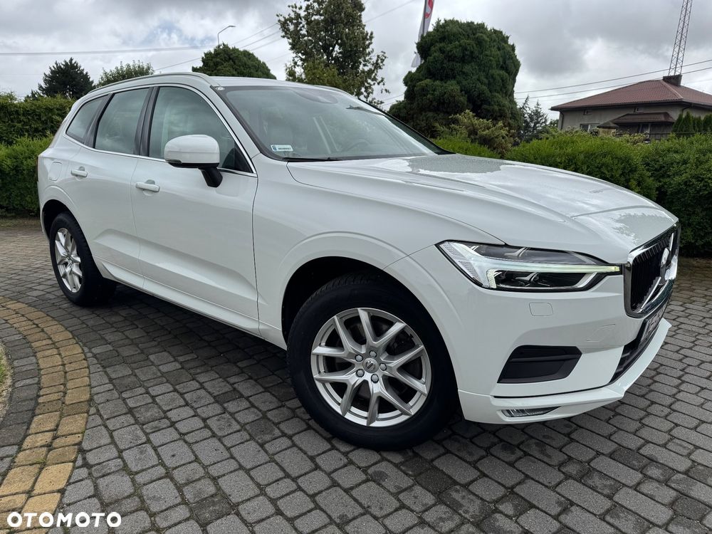 Volvo XC 60 T4 Momentum Pro - 3
