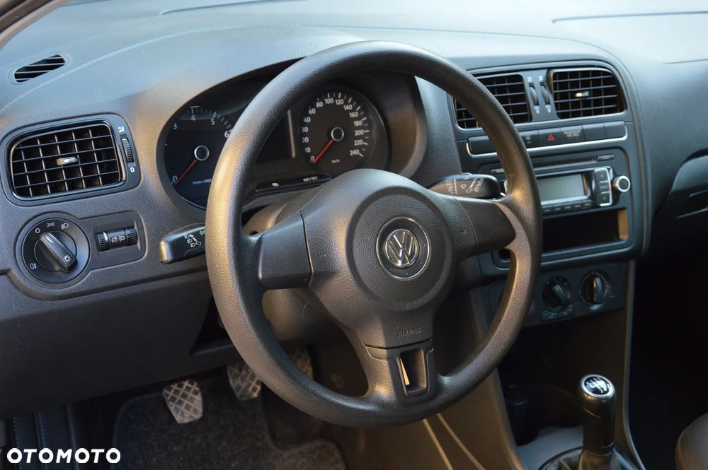 Volkswagen Polo - 15