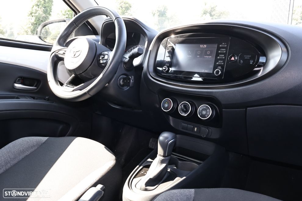 Toyota Aygo X 1.0 Pulse CVT - 11