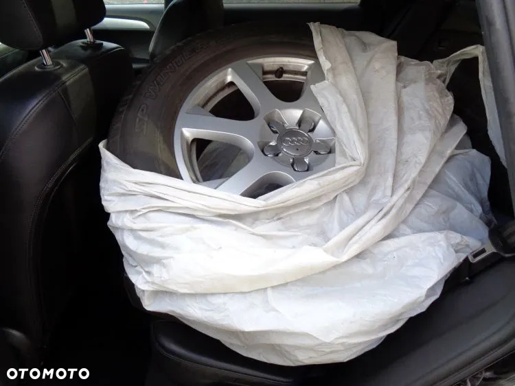 Audi Q5 3.2 FSI Quattro S tronic - 9