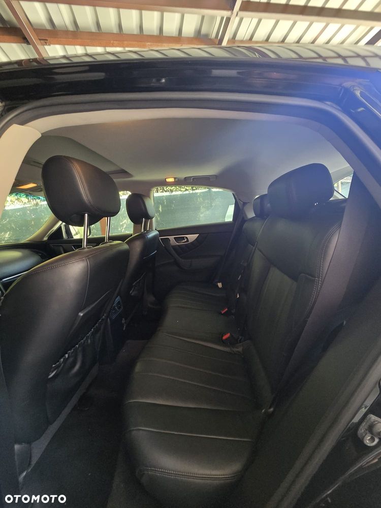 Infiniti Q70 3.7 S Premium - 12
