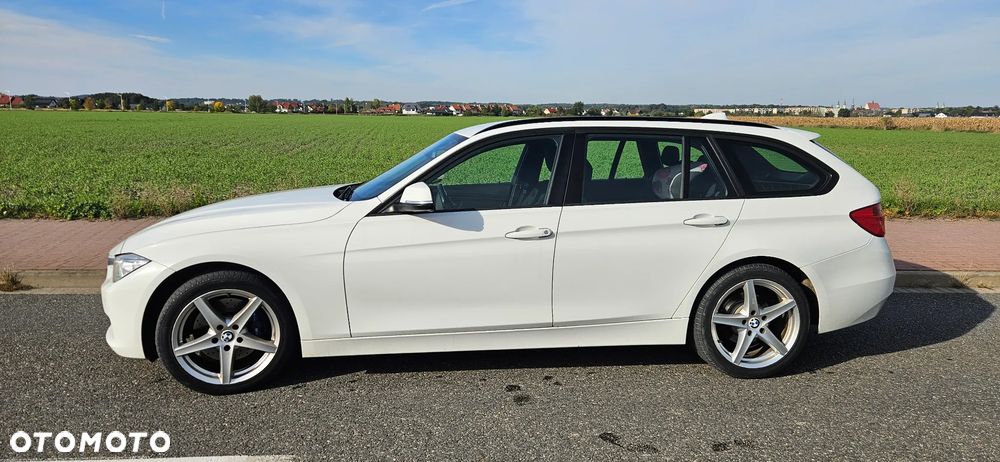 BMW Seria 3 2013 photo 2