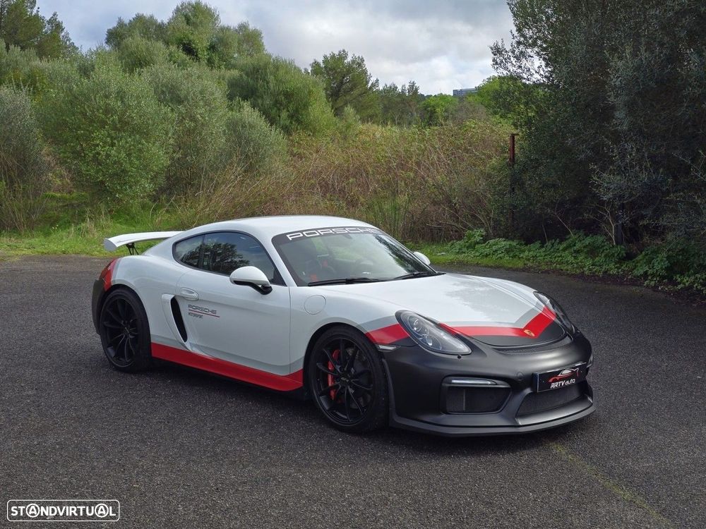 Porsche Cayman GT4 - 11