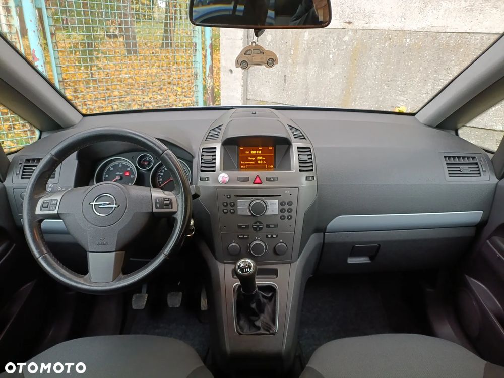 Opel Zafira - 4