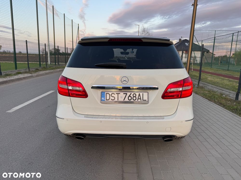 Mercedes-Benz Klasa B 180 (BlueEFFICIENCY) - 7