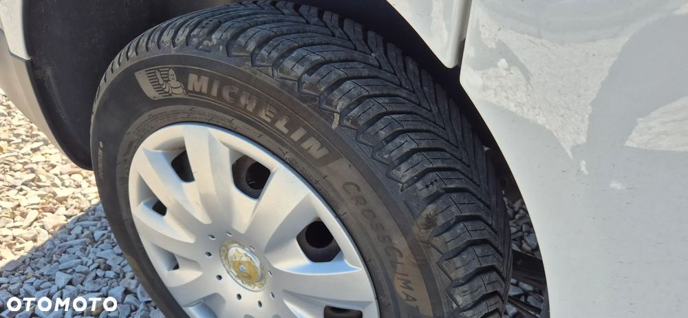 Volkswagen Caddy Trendline BMT - 19