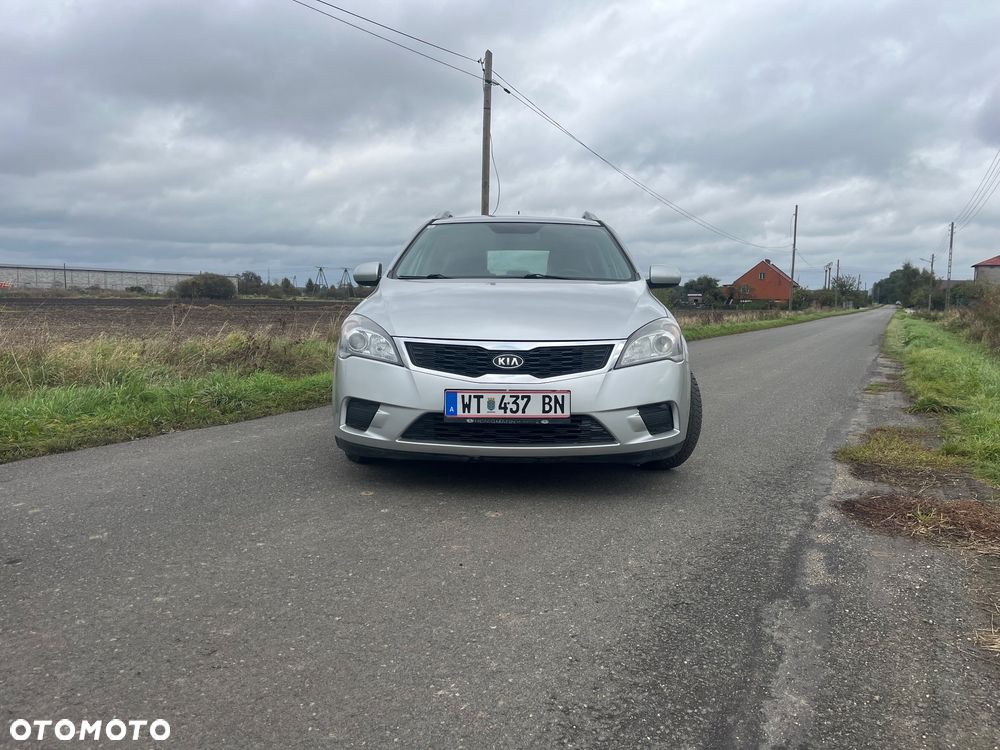 Kia Ceed - 5