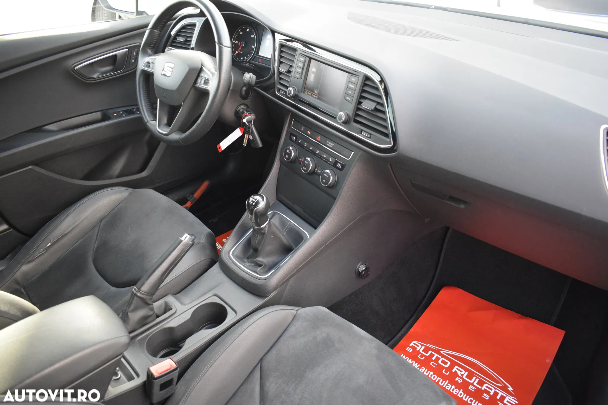 Seat Leon 1.6 TDI Start&Stop CONNECT - 13