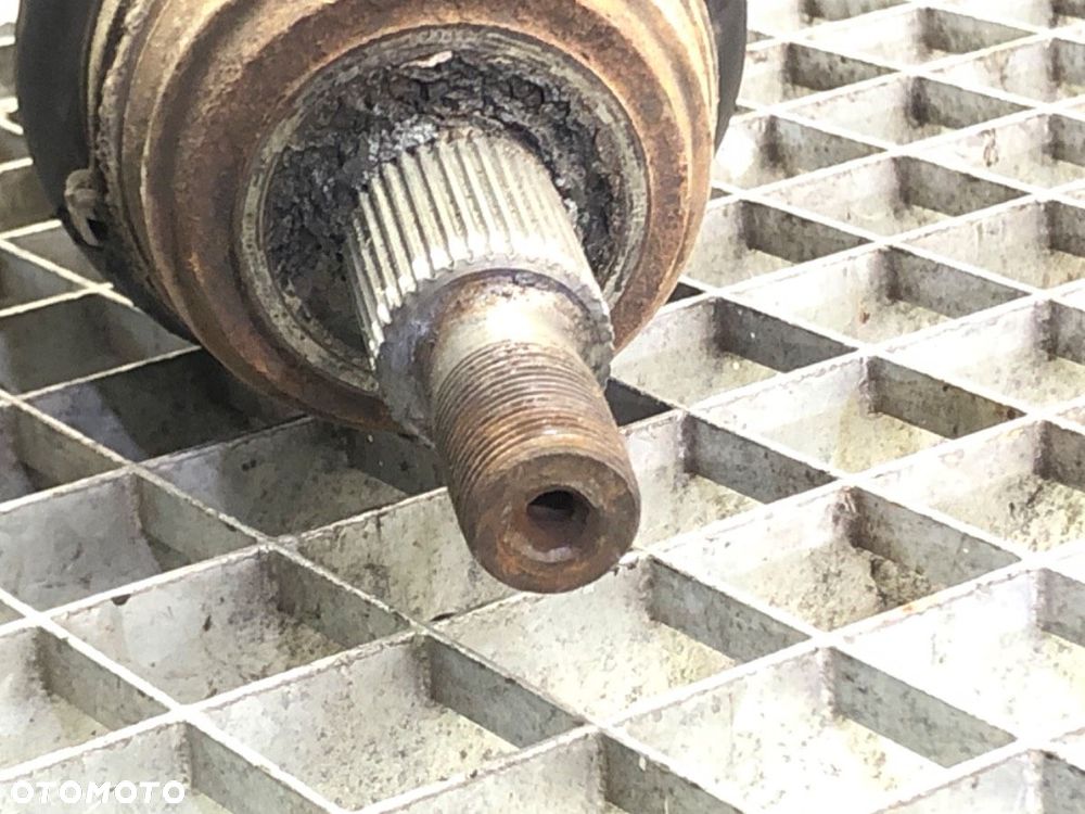 PÓŁOŚ PRAWY PRZÓD - 76.00 PLN - AUDI A3 (8L1) 1996 - 2006 1.6 74 kW [101 KM] benzyna 1996 - 2003 - 4