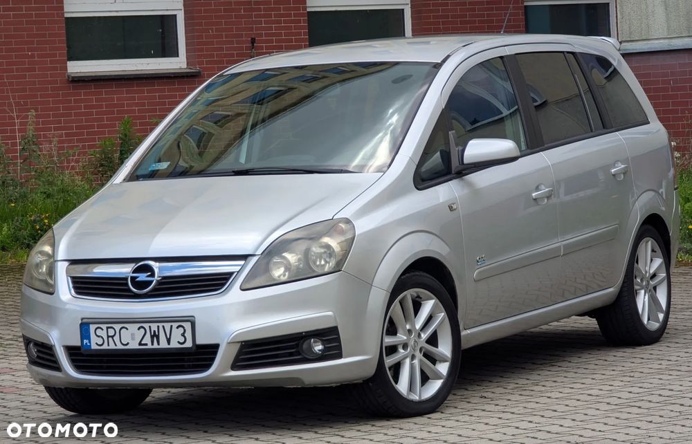 Opel Zafira 1.9 CDTI Sport - 24