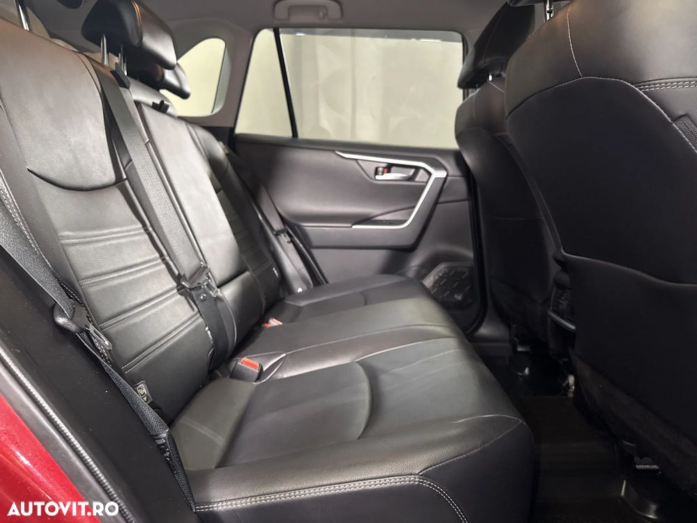 Toyota RAV4 - 13