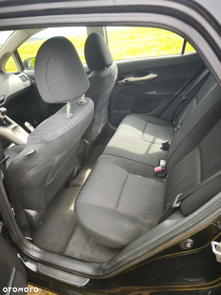 Toyota Auris 1.4 D-4D - 13