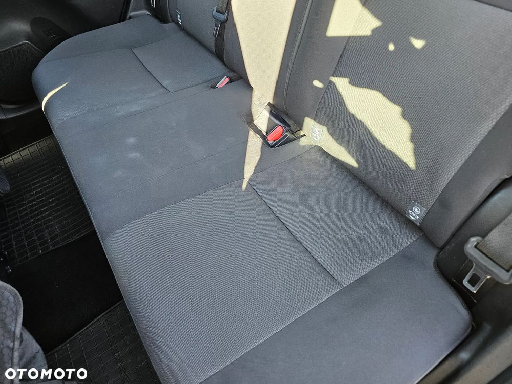 Toyota Auris 1.33 VVT-i Active - 17