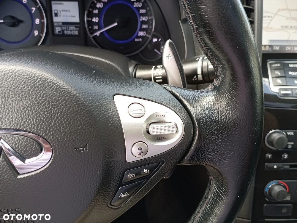 Infiniti QX70 3.7 S Premium EU6 - 15