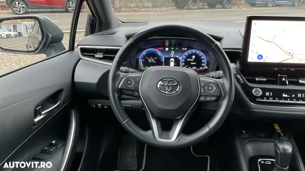 Toyota Corolla TS 1.8 HSD Dynamic - 13