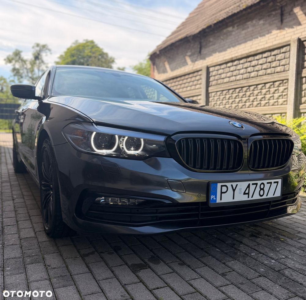 BMW Seria 5 520d Sport Line - 12