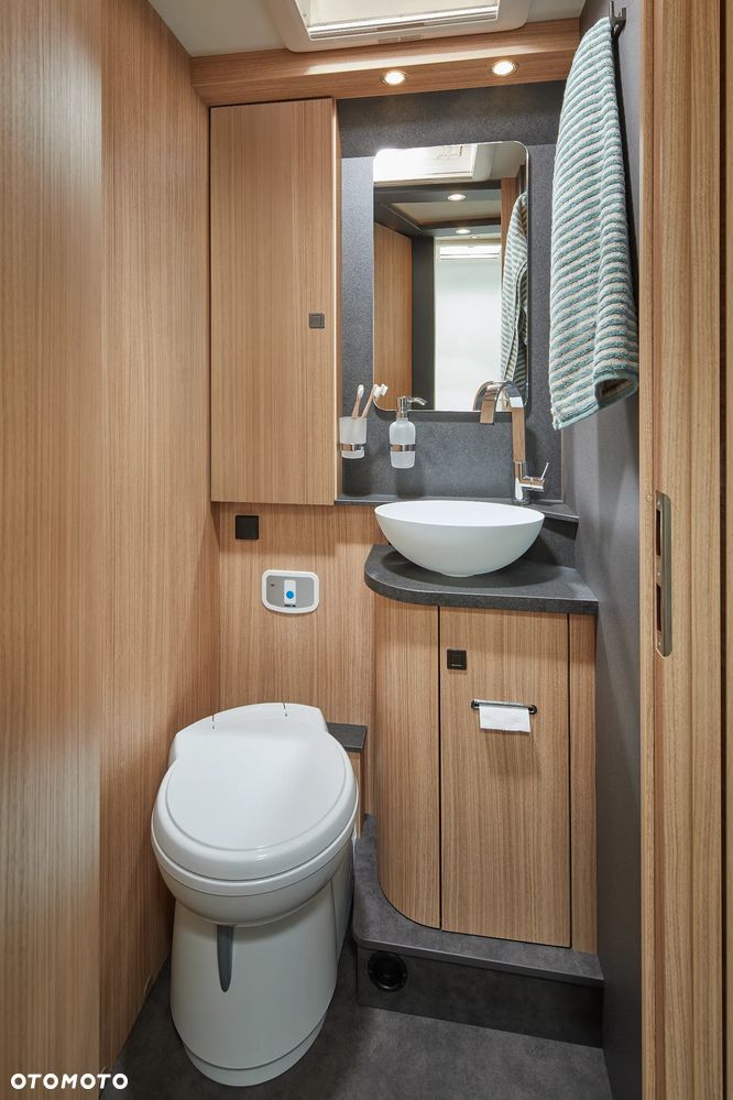 Carthago Malibu T 470 3.5 t - 4 os. / Mercedes / Alko - 7