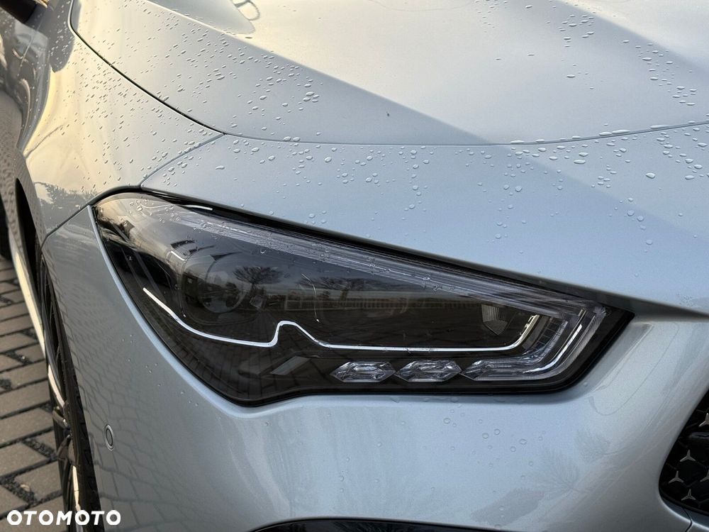 Mercedes-Benz CLA 200 d AMG Line 8G-DCT - 12