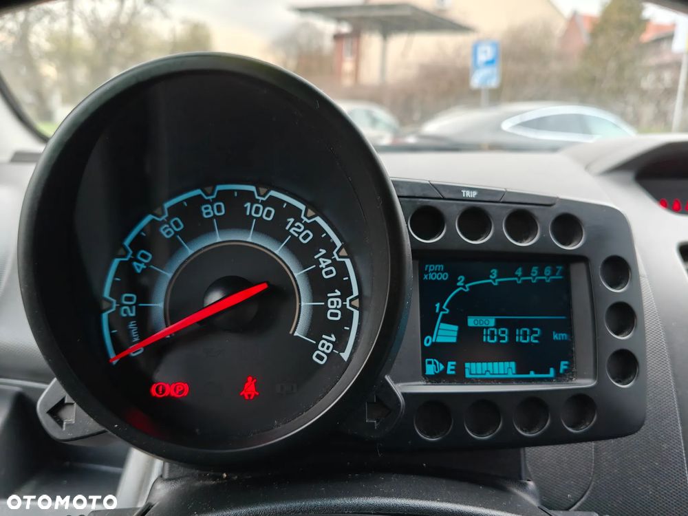 Chevrolet Spark 1.0 LS+ - 23