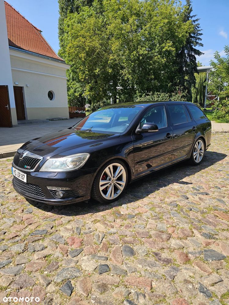 Skoda Octavia 2.0 TDI CR DPF RS - 16