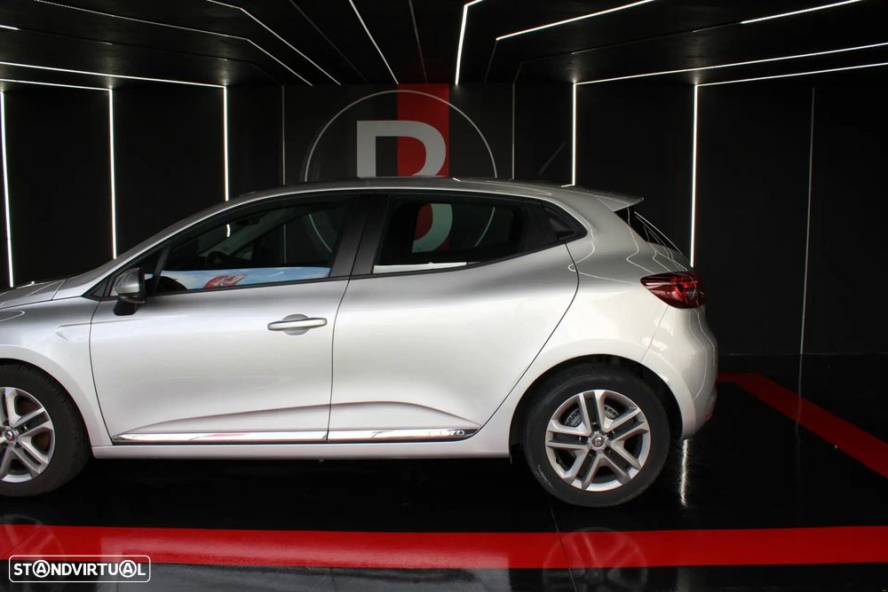 Renault Clio - 9