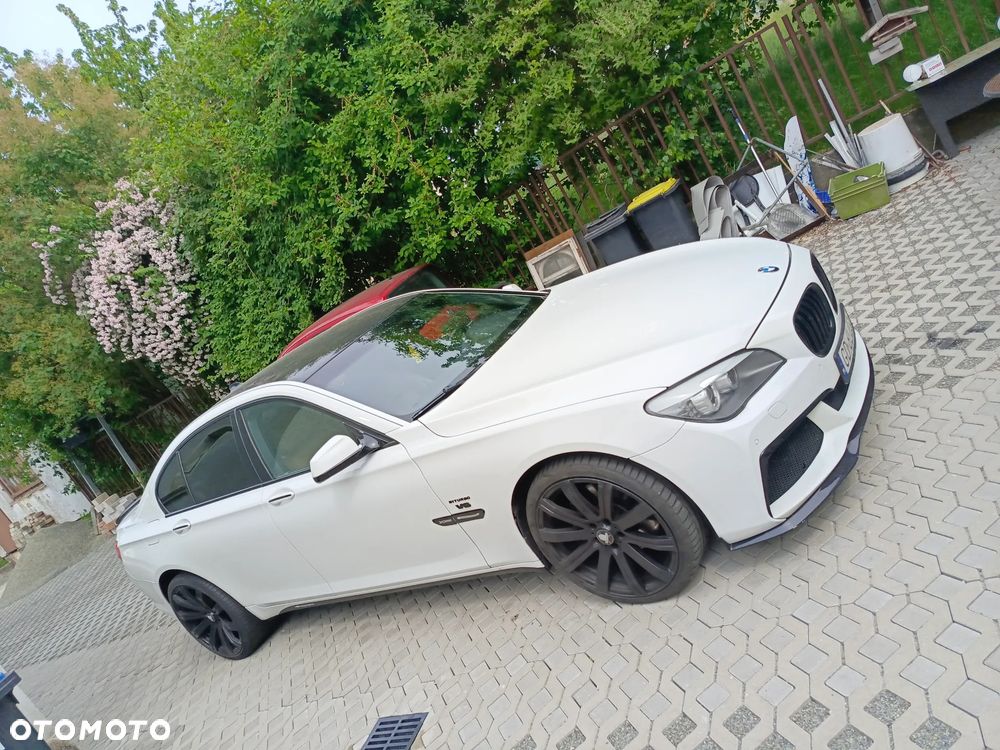 BMW Seria 7 740d - 8