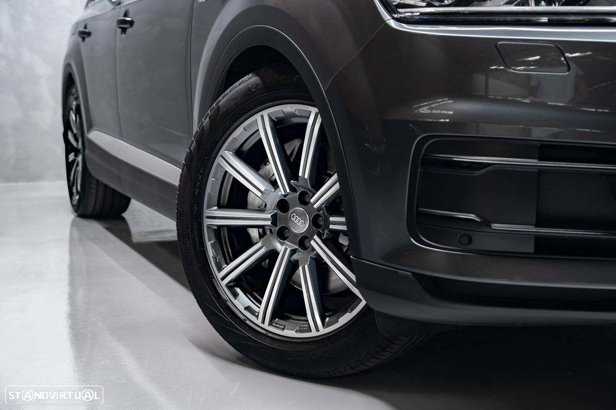 Audi Q7 3.0 TDI quattro S-line Tiptronic 7L - 4