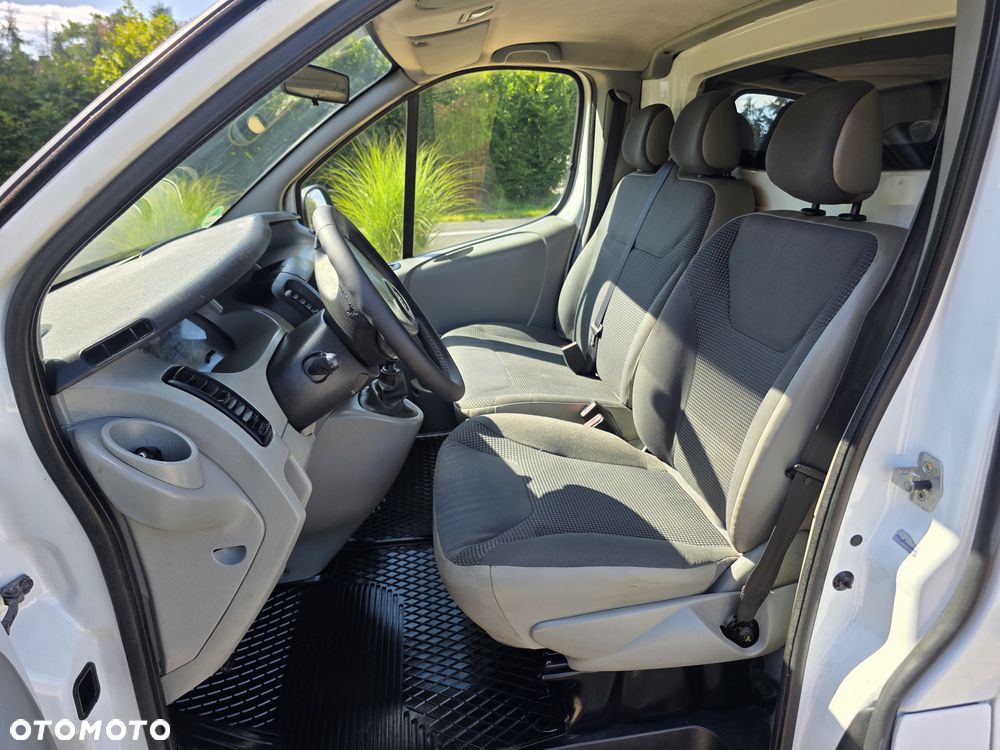 Opel Vivaro - 17