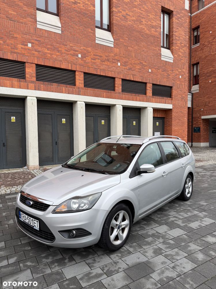Ford Focus 1.6 16V Ambiente - 3