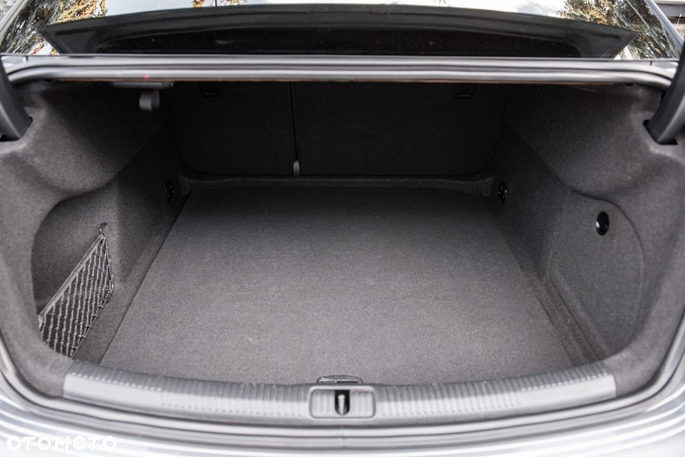 Audi A3 Limousine 1.6 TDI (clean diesel) S line Sportpaket - 28
