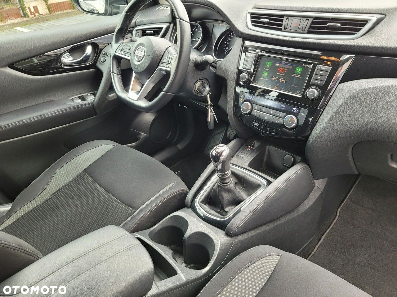 Nissan Qashqai 1.3 DIG-T Acenta - 24