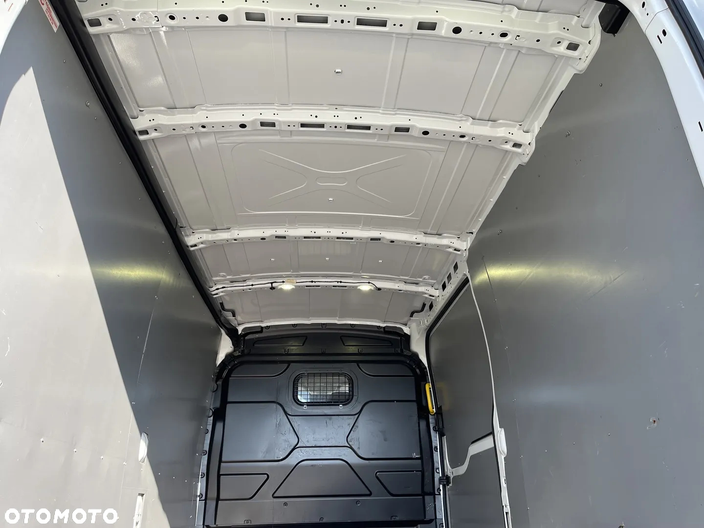 Ford Transit L3H2 - 20