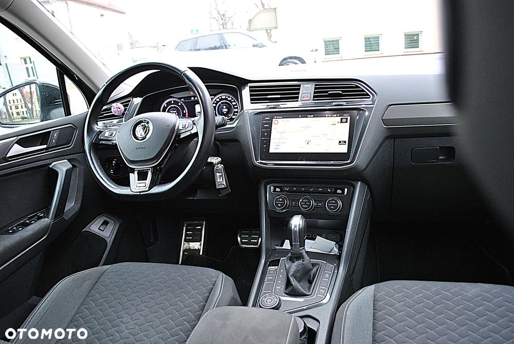 Volkswagen Tiguan 2.0 TDI SCR 4MOTION (BlueMotion Techn.) DSG Highline - 12