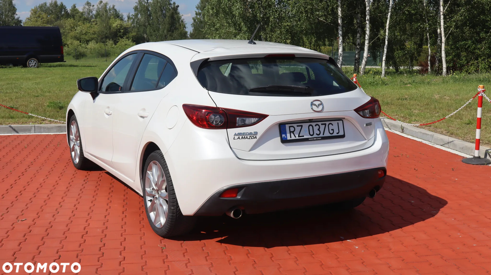 Mazda 3 - 4