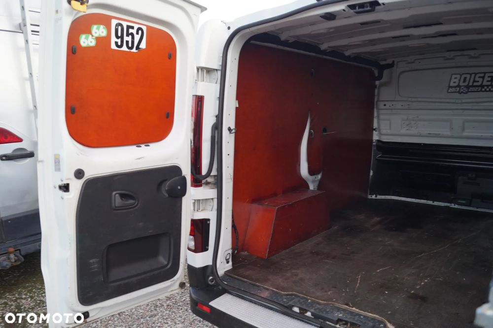 Renault Trafic - 13