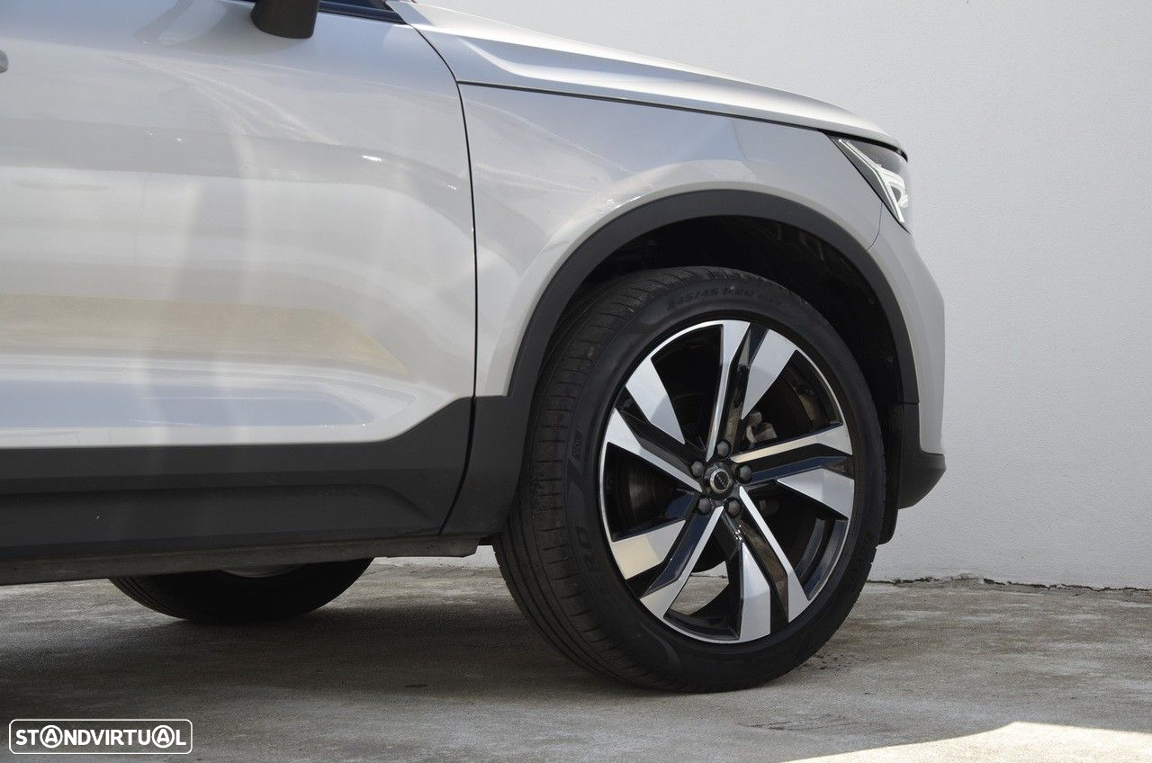 Volvo XC 40 1.5 T2 Plus Dark Auto - 25
