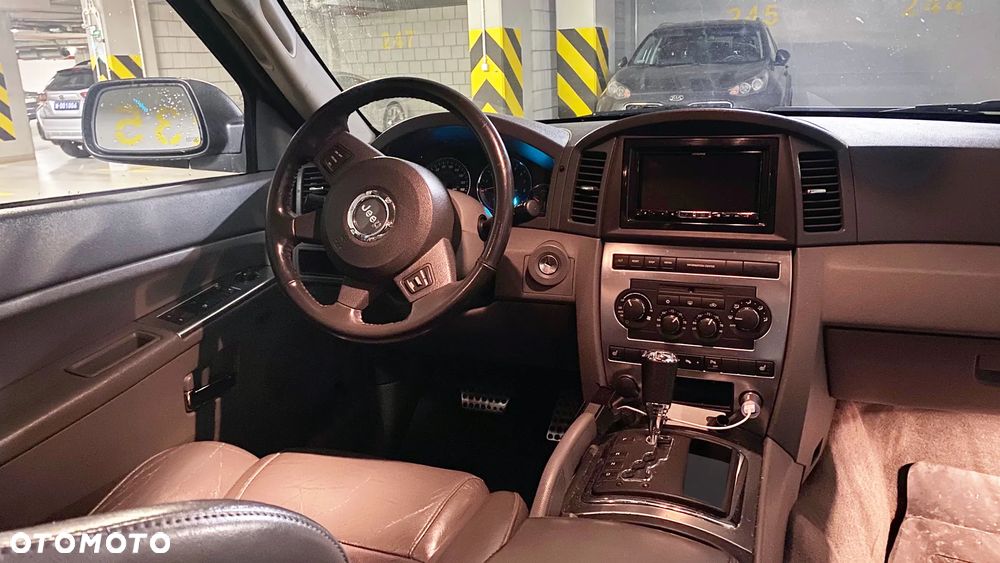 Jeep Grand Cherokee 6.1 V8 SRT8 - 2