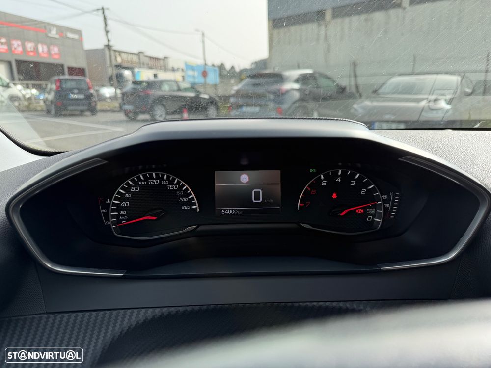 Peugeot 208 1.2 PureTech Active - 16